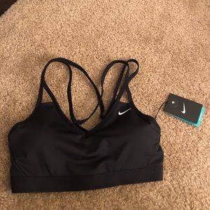 Nike sports bra size medium